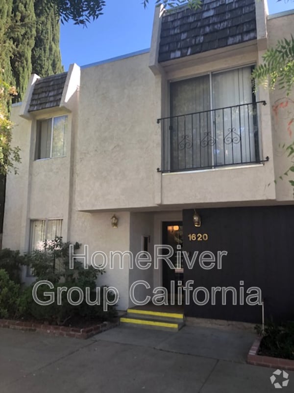 Building Photo - 1620 F St Rental
