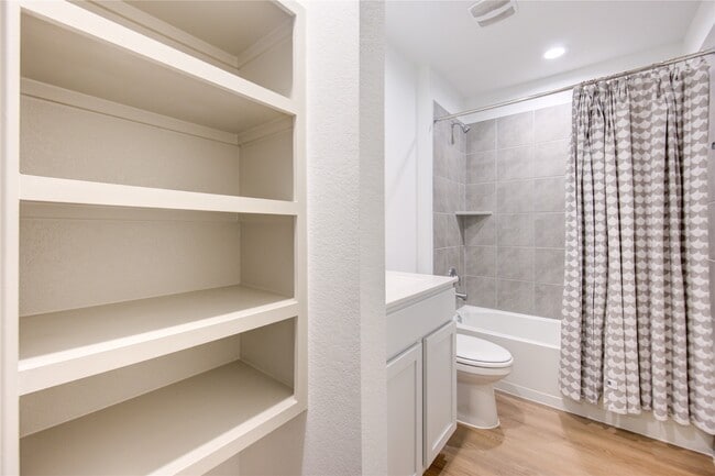 Photo - 7715 Smooth Vly Ct