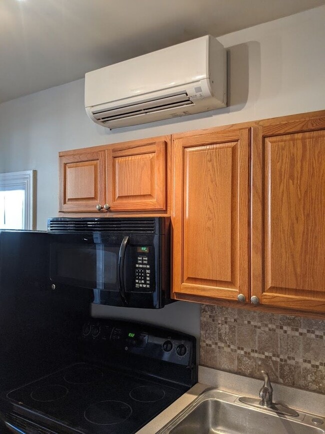 Photo - 1017 Green St Unit 2R