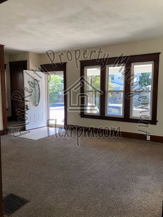Building Photo - ***NEW ON THE MARKET....DRIVE BY TO CHECK ... Rental
