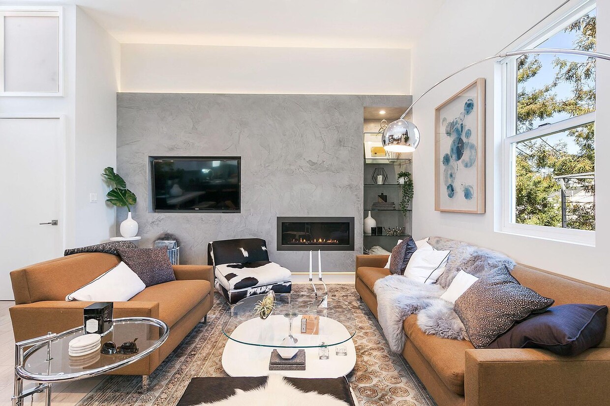 Photo - 1084 South Van Ness-