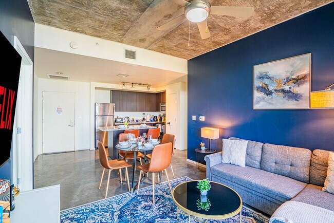 Photo - 888 N 4th St Unidad ID1263027P