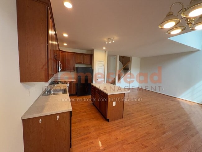 Photo - TOWNHOME FOR RENT IN GLEN MILLS