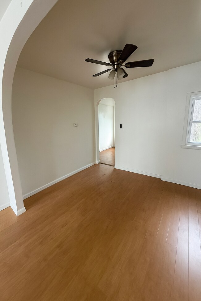 Photo - 5011 Jackson St