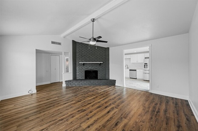 Photo - 4940 Watkins Dr