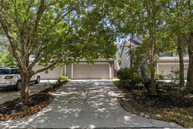 Photo - 230 Blushwood Pl