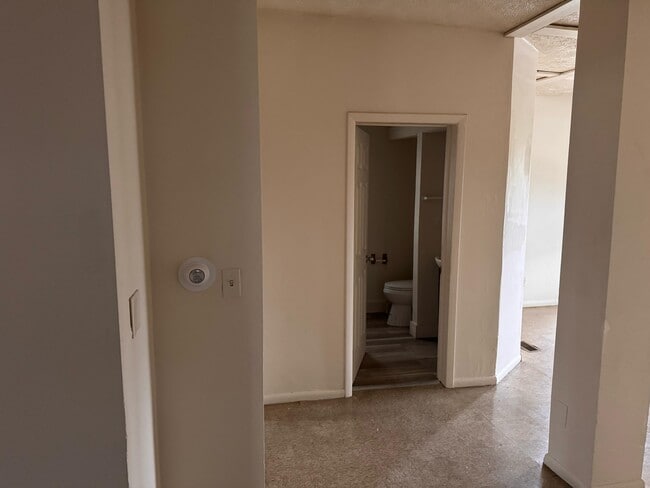 Photo - 871 Lake Ave