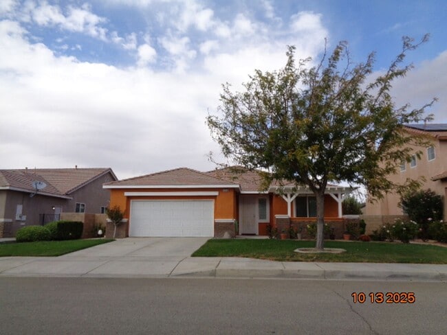 Immaculate One Story Home Offering 1989 sq... - Immaculate One Story Home Offering 1989 sq...