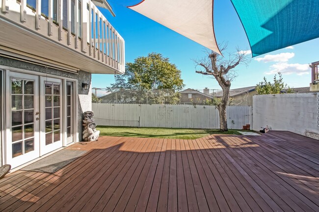 Photo - SPACIOUS & AIRY, GOLDEN TRIANGLE 4BR3BA HOME W/ CITY/MOUNTAIN VIEWS, OPEN & AIRY LIVING SPACE & S...