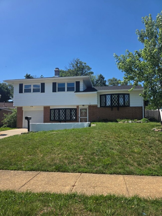 Building Photo - DELPARK MANOR