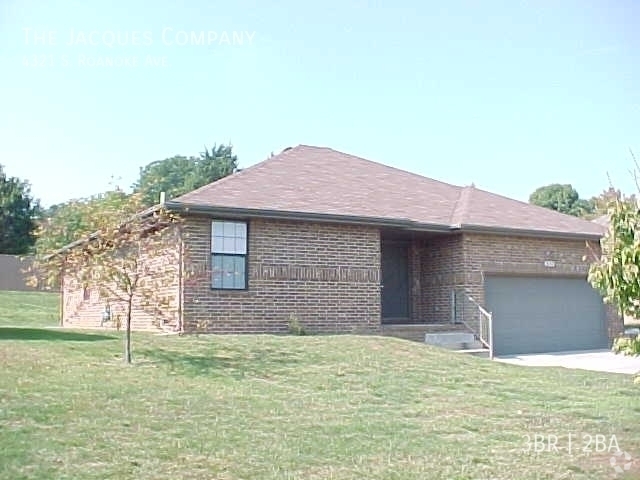 Building Photo - All Brick 3 Bedroom 2 Bath 2 Car Garage Ne... Rental