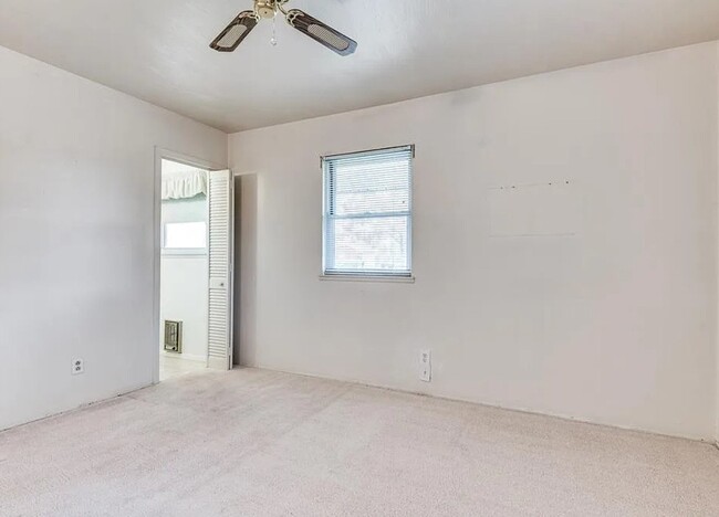 Photo - 1802 Anderson St
