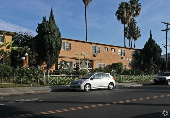 Photo - 6201 Fountain Ave