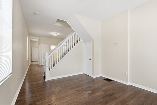 Photo - 212 S Loudon Ave