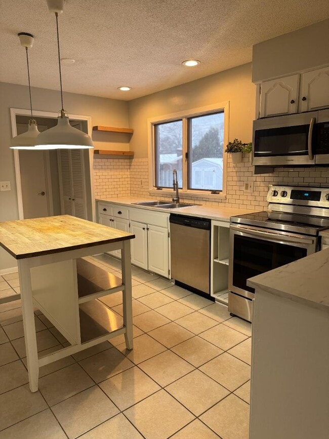 Photo - 1519 Trebor Rd