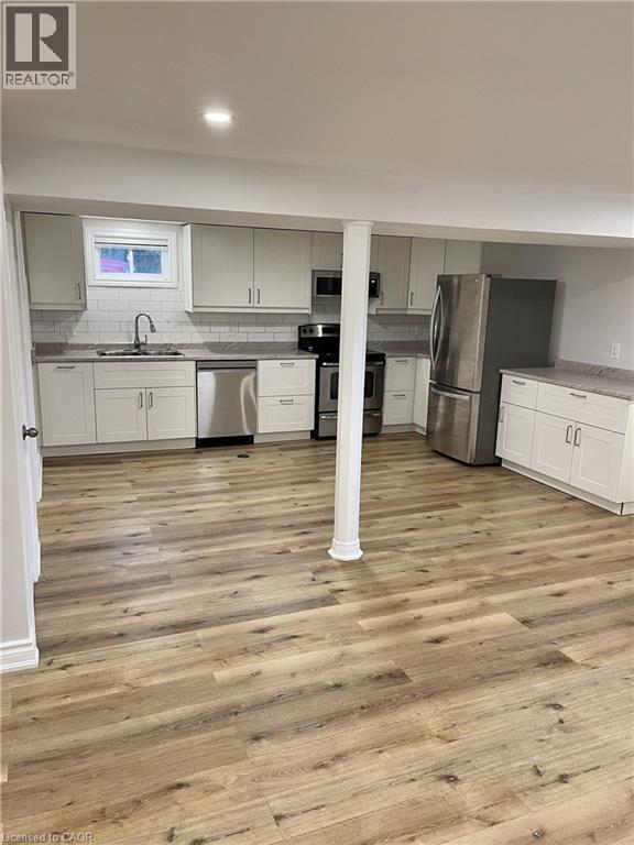 Photo - 64 W 25th St