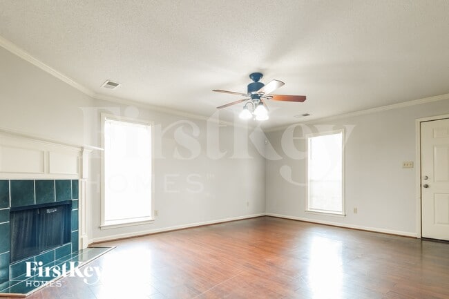 Photo - 588 N Ericson Dr