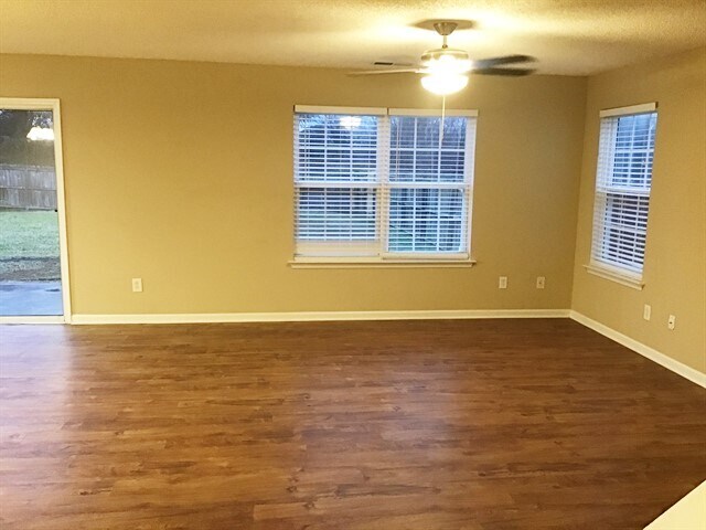 Photo - 10533 Plantain Ct