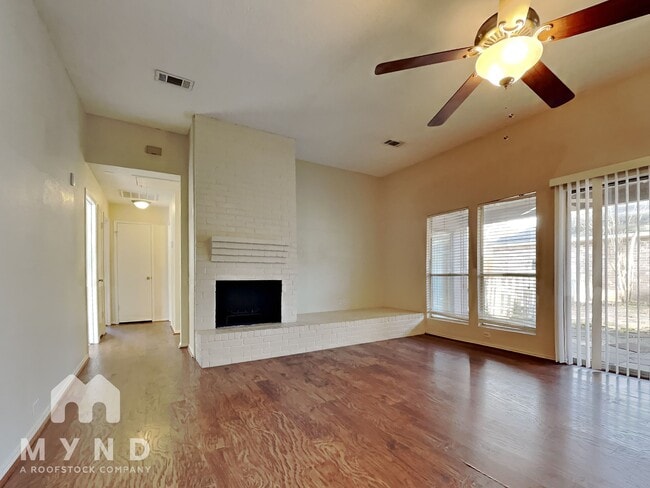 Photo - 8731 Summit Pines Dr