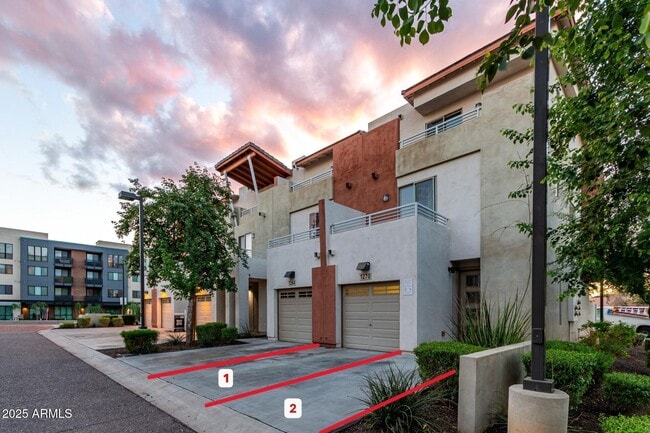 Building Photo - 1270 E Curry Rd