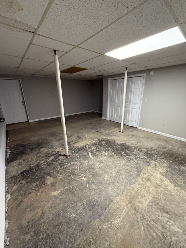 Photo - 223 Tanbark Dr