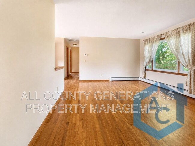 2281 Weymouth Rd