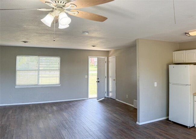 Photo - 817 S Kelly Ave