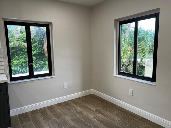 Photo - 1136 SW 12th Ct Unit 1136