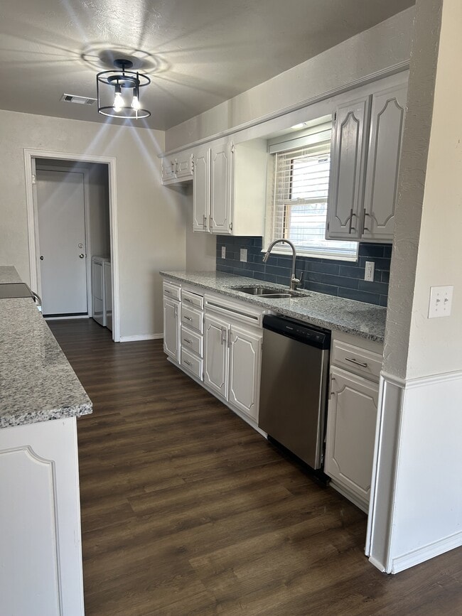 Photo - 1125 NW 105th St