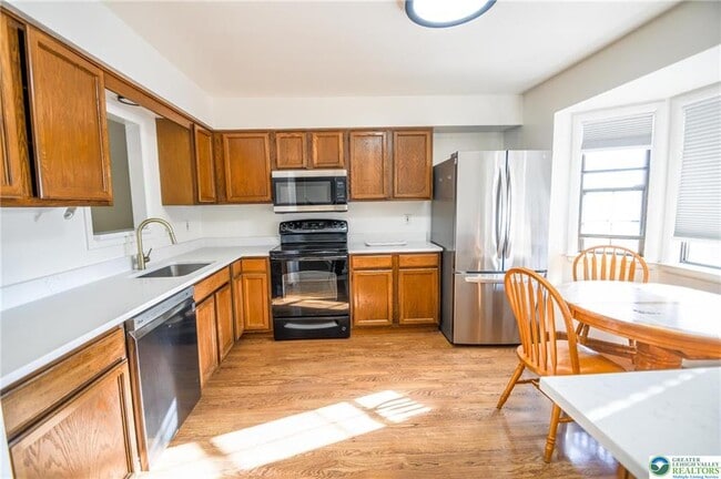 Photo - 2505 Madison Ave