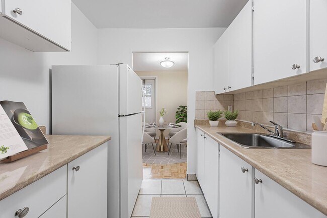 7 & 11 Rochefort Drive