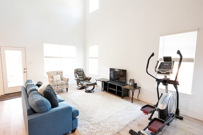 Photo - 14035 Vly Crk Ct