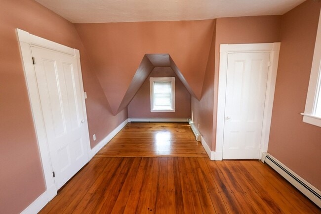 26 Wayne St Unit 2