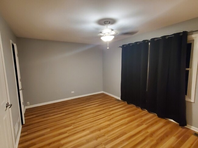 Photo - 8 E Harbor Dr