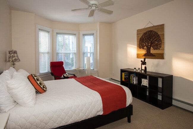 Photo - 30 Fairmont Ave Unit 1