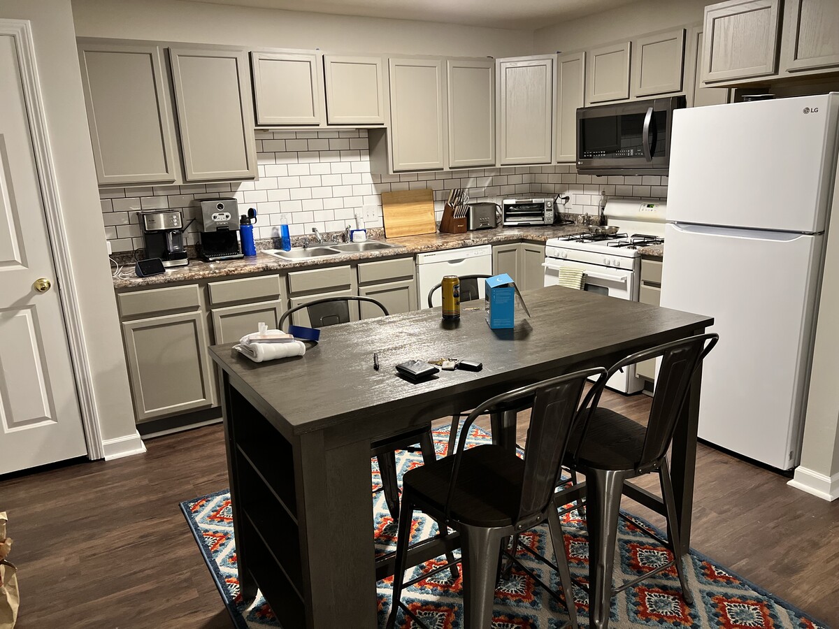 Photo - 235 Main St Unidad 202