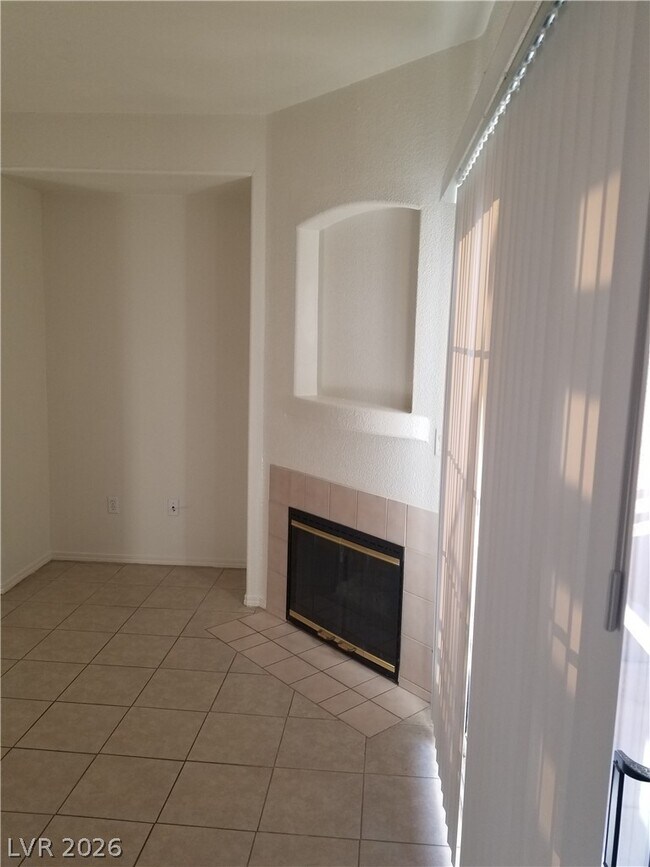 Photo - 4730 E Craig Rd Unit 1154