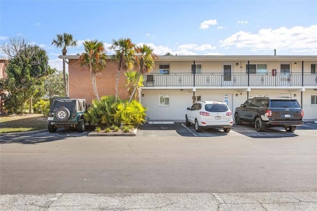 Building Photo - 4580 Overlook Dr NE Unit 293