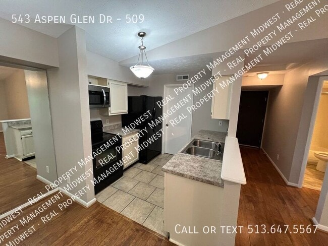 Photo - 543 Aspen Glen Dr