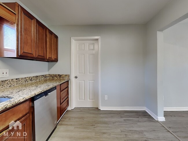 Photo - 4307 Sky Line Dr