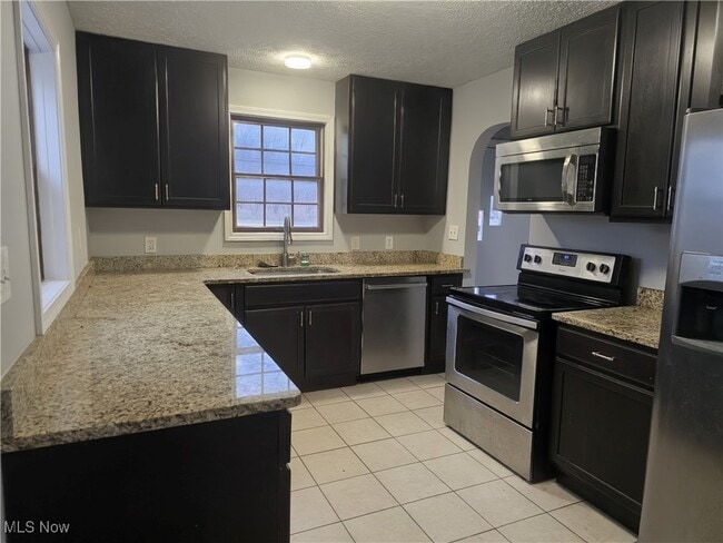 Photo - 27280 Miles Rd