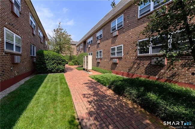 Photo - 637 Cove Rd Unit A10