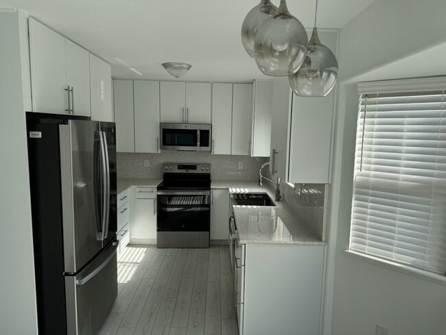 Photo - 3 bedroom - Descendant
