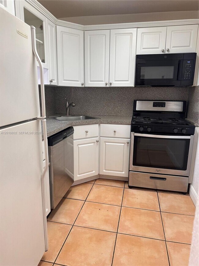 6713 N Kendall Dr Unit 611