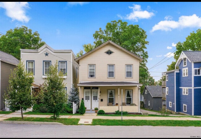 Photo - 78 Catherine St Unit 2