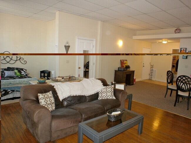 Photo - 313 N Broadway Unidad 313-201