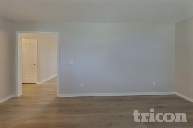 Photo - 65 Sand Oak Ct