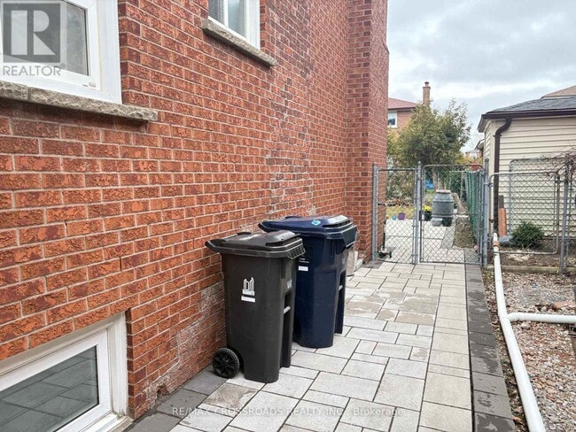 Photo - 27 Elmartin Dr