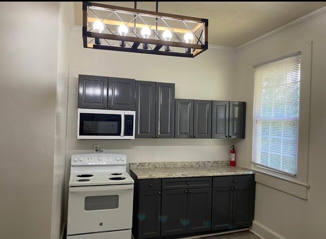 Photo - 18 Hemlock Dr