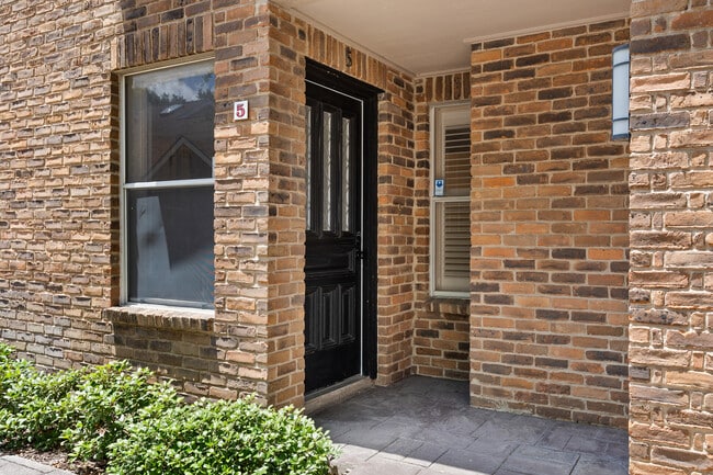 Photo - 8103 N New Braunfels Ave #5